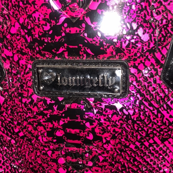 HTF Rare Loungefly Sugar Skull Embossed bag - Picture 3 of 12